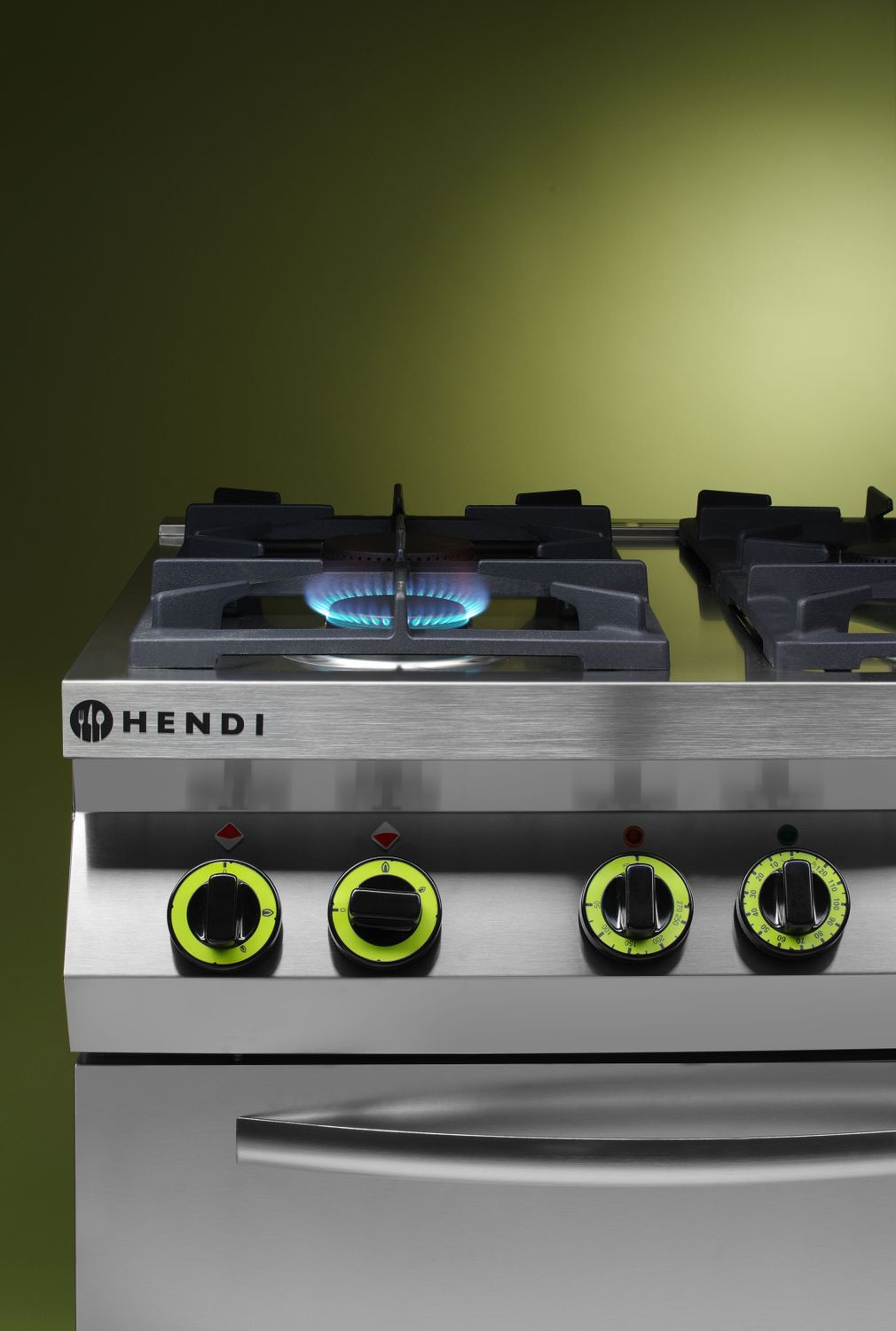 Plynový sporák so 4 horákmi a konvekčnou rúrou GN 1/1, HENDI, Kitchen Line, 230V/3000W, 19kW, 800x722x(H)900mm