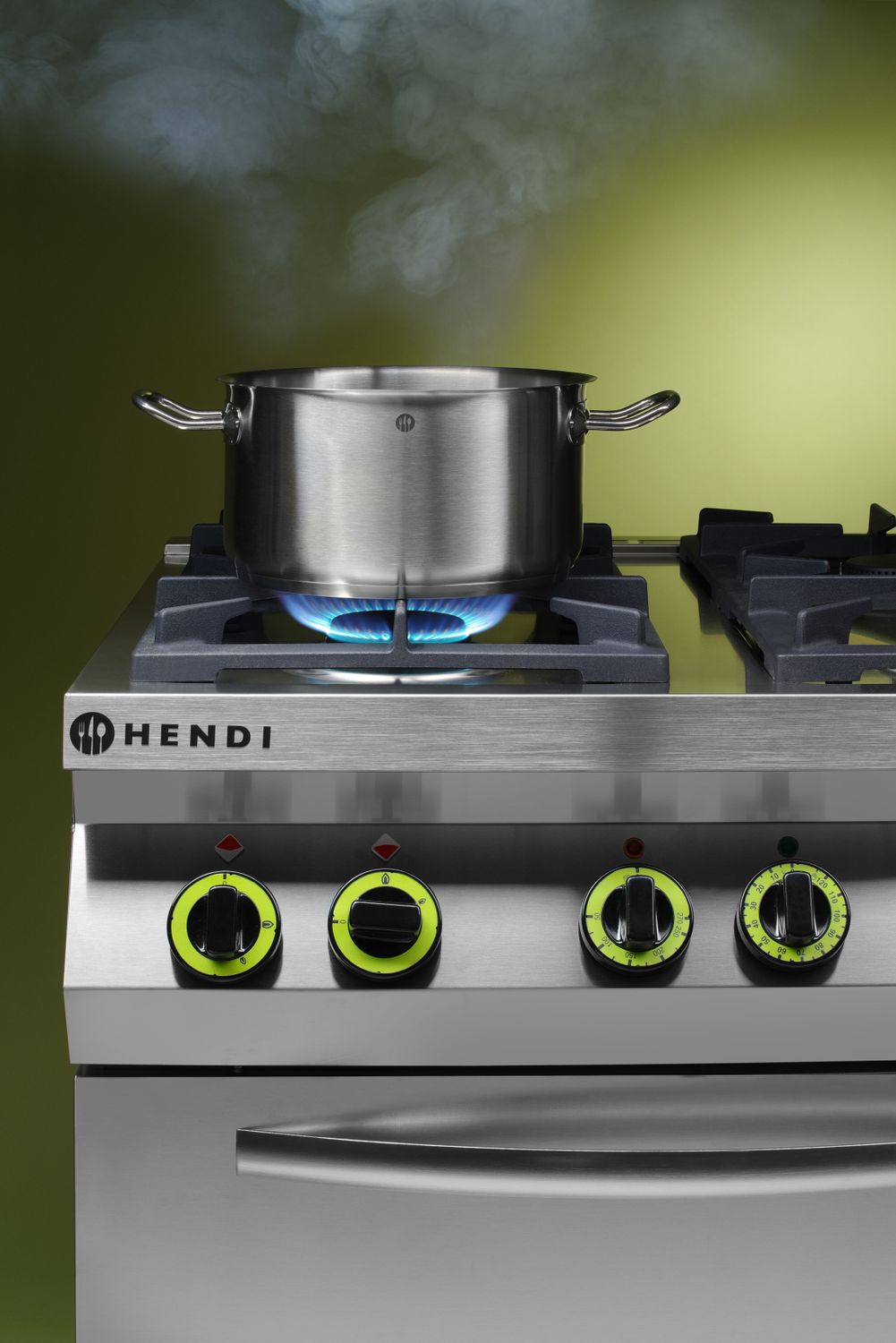 Plynový sporák so 4 horákmi a konvekčnou rúrou GN 1/1, HENDI, Kitchen Line, 230V/3000W, 19kW, 800x722x(H)900mm