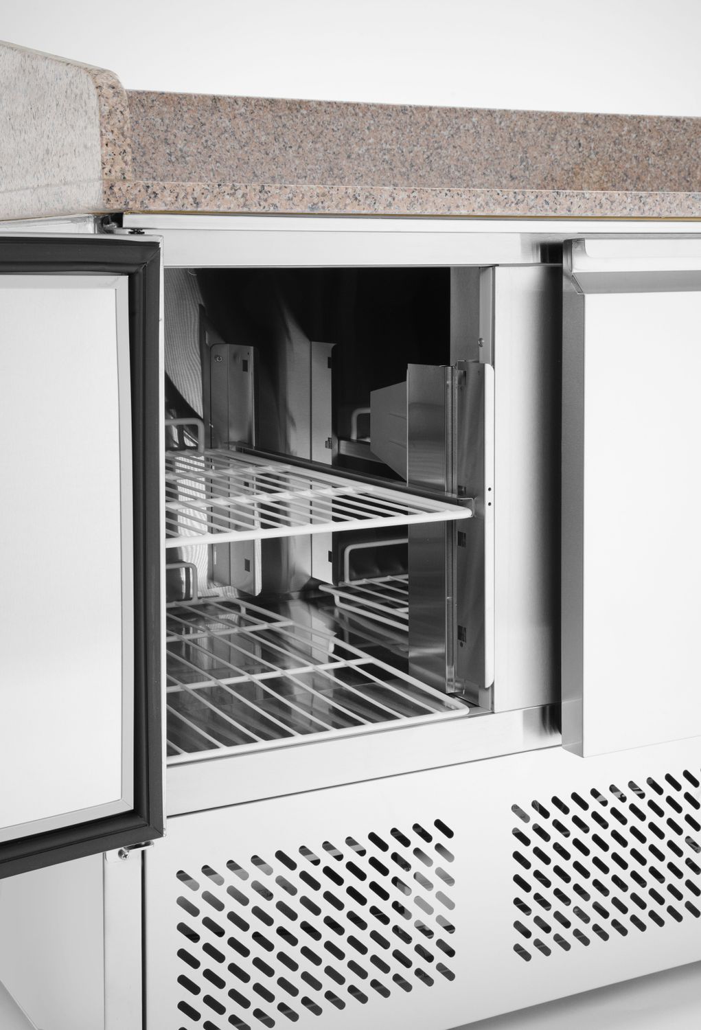 3-dverový chladiaci stôl na pizzu s nadstavbou a granitovou pracovnou doskou, Arktic, 254L, 230V/400W, 1400x700x(H)1491mm