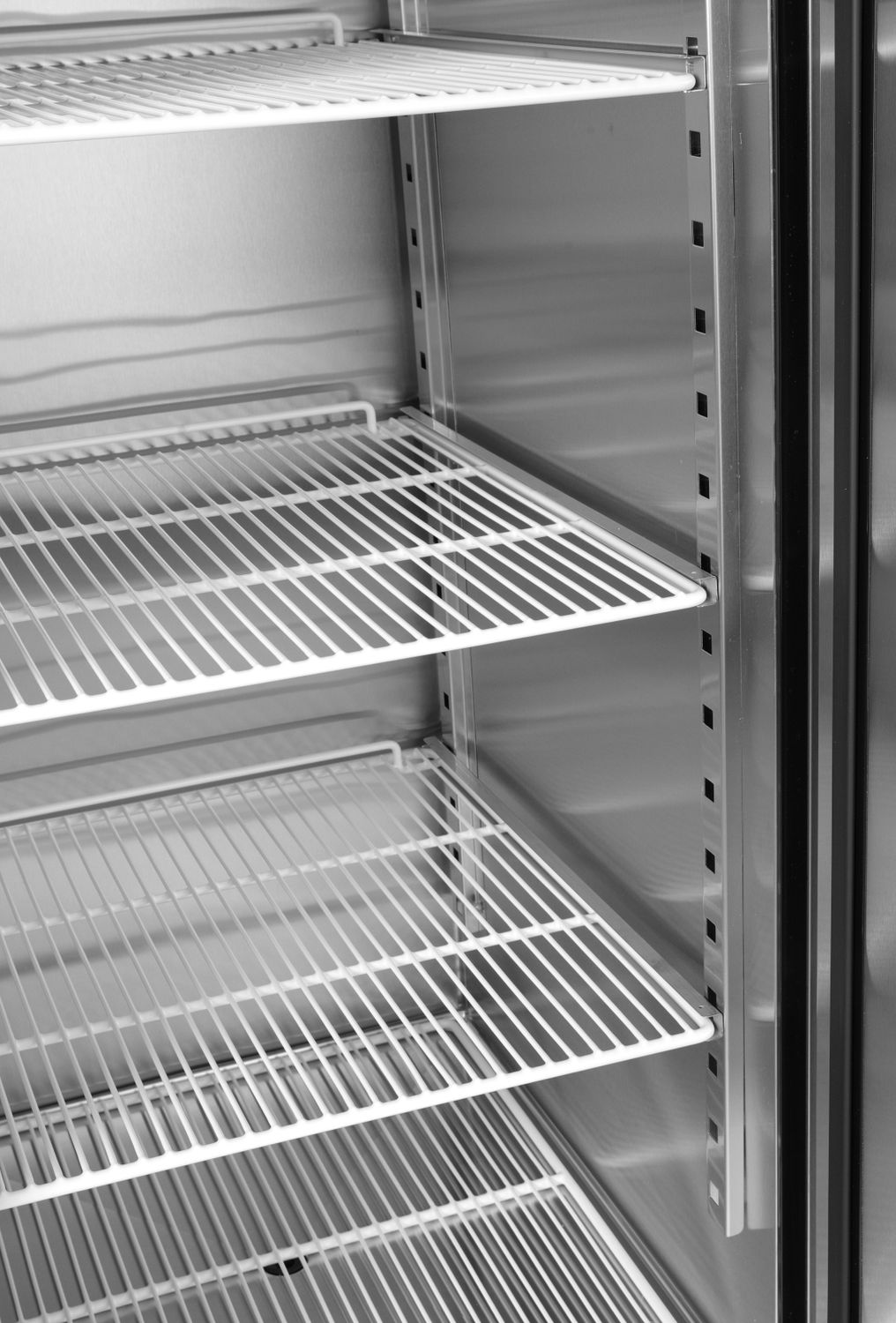 Chladiaca skriňa Kitchen Line, 580L, Arktic, Kitchen Line, GN 2/1, 580L, 230V/350W, 685x800x(H)2100mm