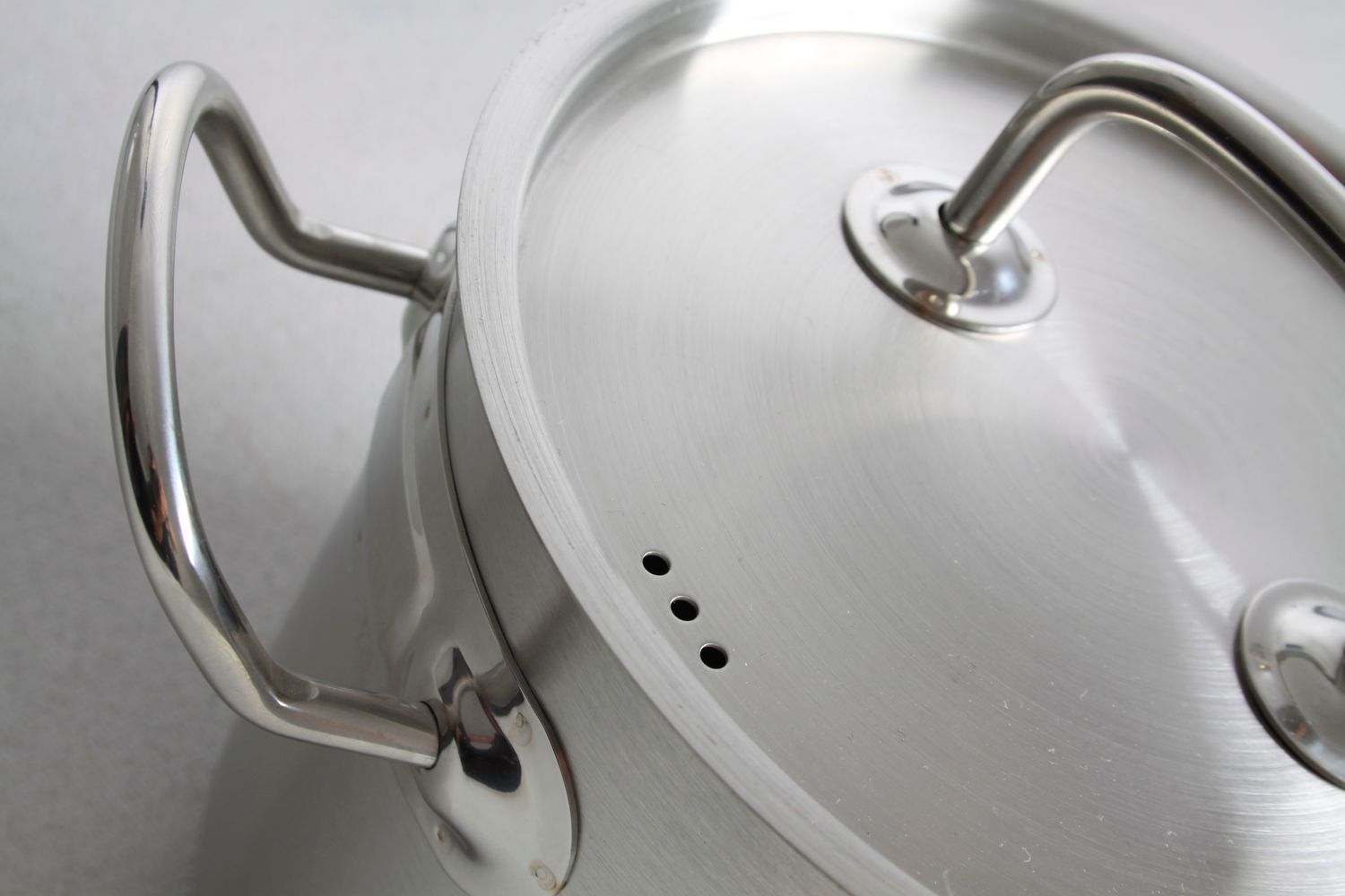 Vysoký hrniec – s pokrievkou, HENDI, Kitchen Line, 2,8L, ⌀160x(H)140mm