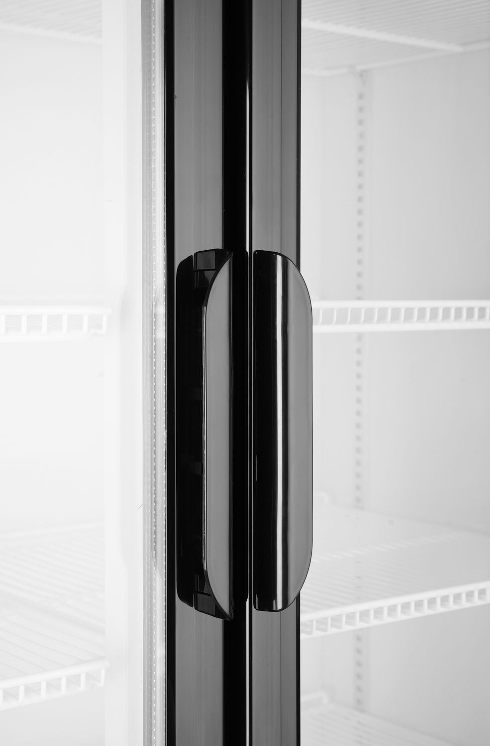 Barová chladnička s podsvieteným panelom, dvojdverová, Arktic, 512L, Čierna, 220-240V/510W, 1120x585x(H)1900mm