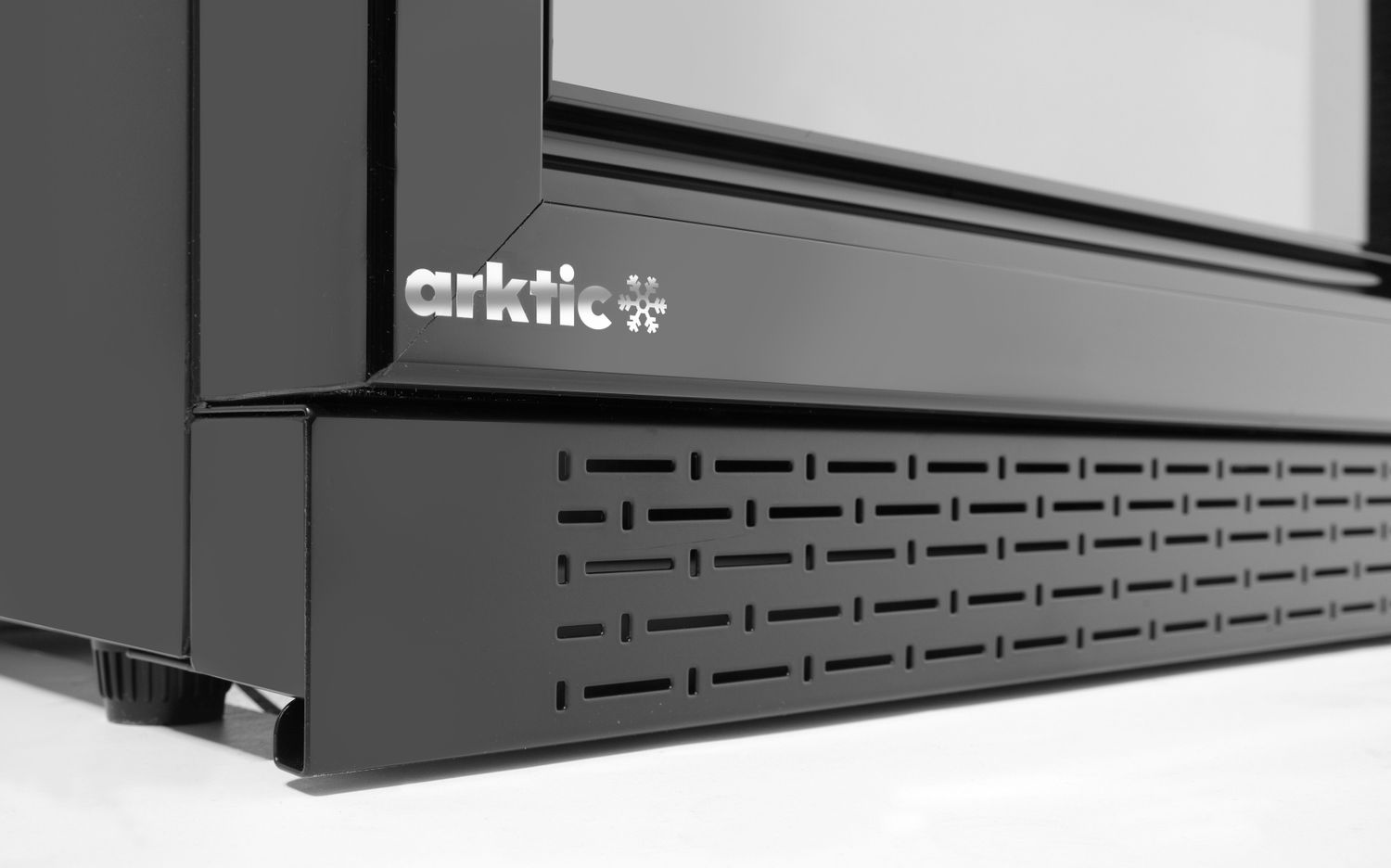 Barová chladnička s dvojitými posuvnými dverami, Arktic, 158L, Čierna, 220-240V/160W, 900x520x(H)870mm