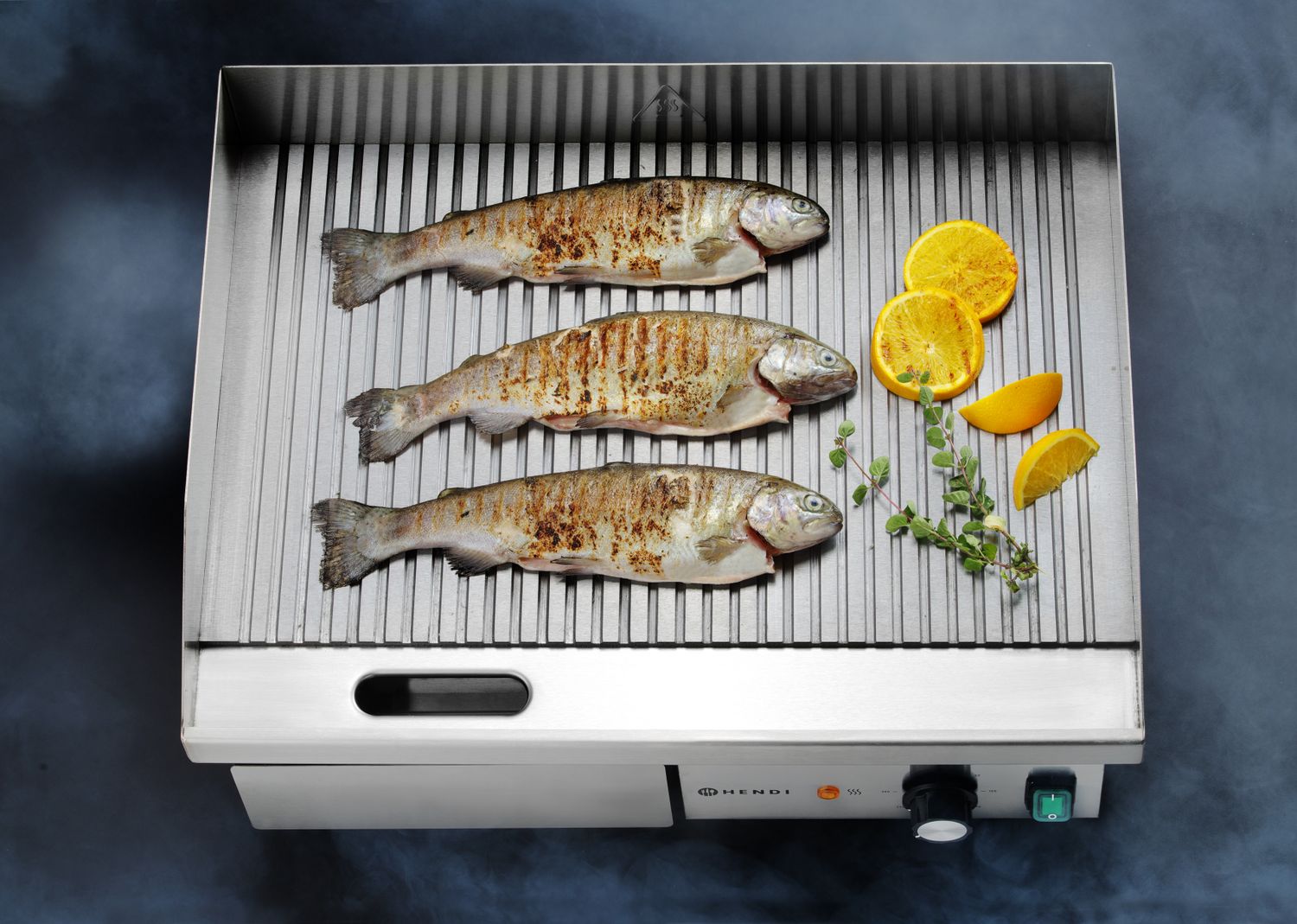 Ribbed grilovacia doska, HENDI, Budget Line, 220-240V/3000W, 550x430x(H)240mm